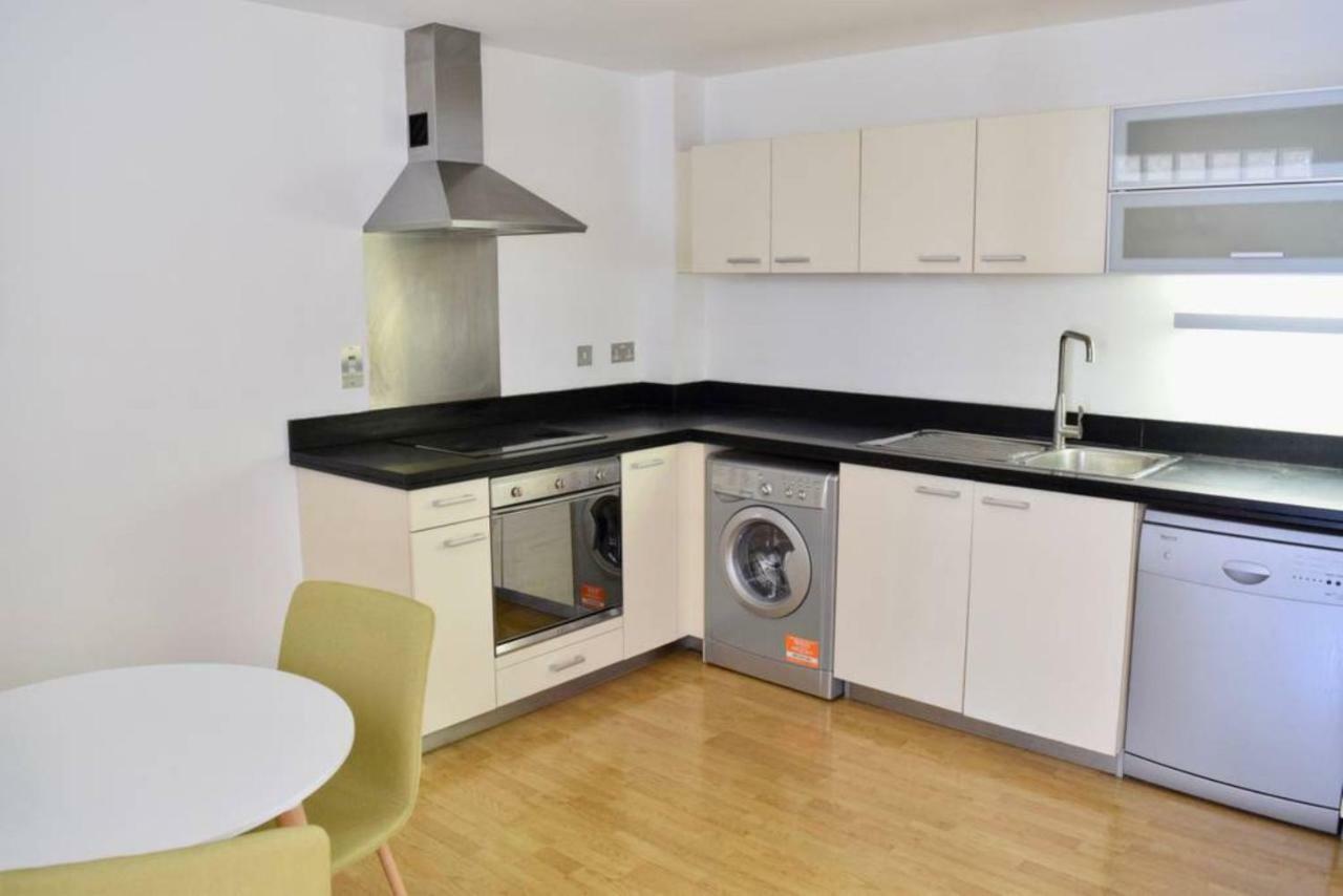 Modern 1 Bedroom Flat In Canary Wharf London Kültér fotó